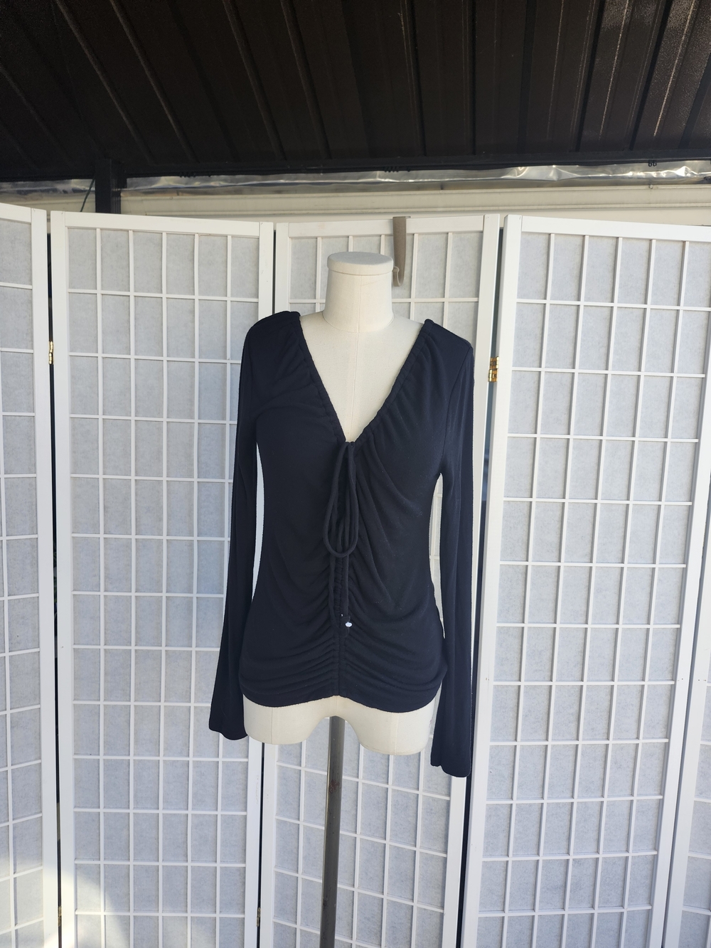 Veronica Beard Black V-Neck Long-Sleeve Drawstring Top